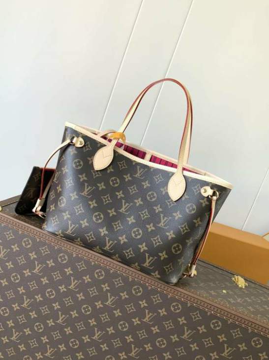 Picture of Louis Vuitton Handbags _SKUfw232395089fw